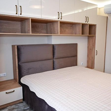 Hotel Роял Шумен Zewnętrze zdjęcie