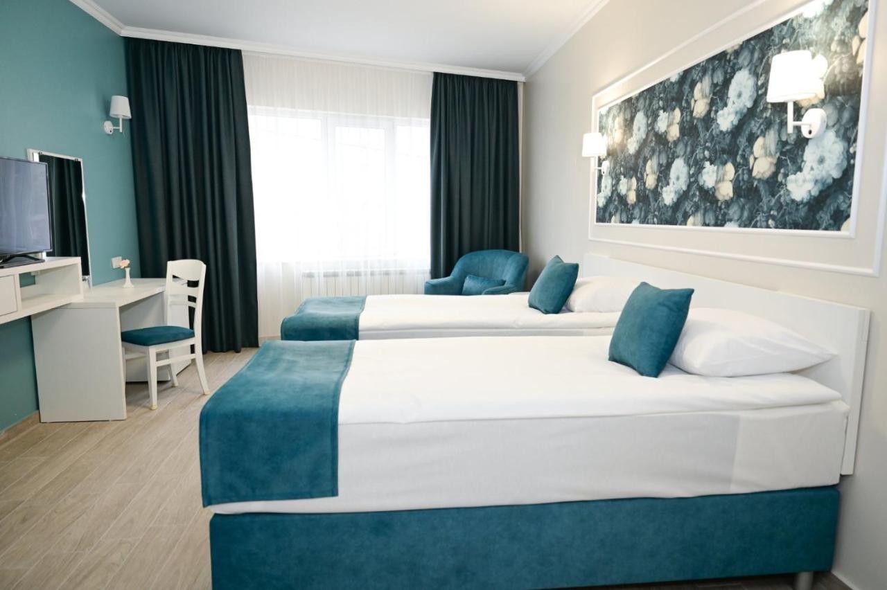 Hotel Роял Шумен Zewnętrze zdjęcie