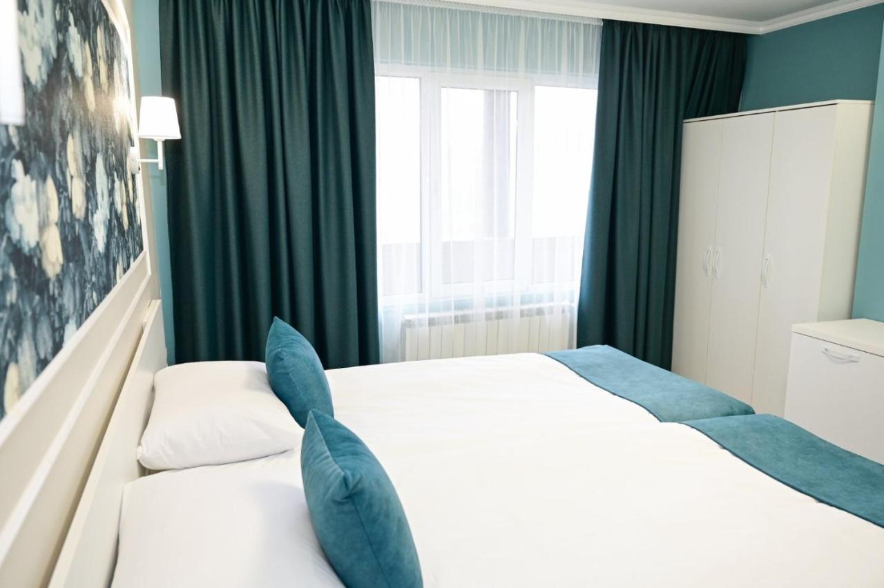 Hotel Роял Шумен Zewnętrze zdjęcie