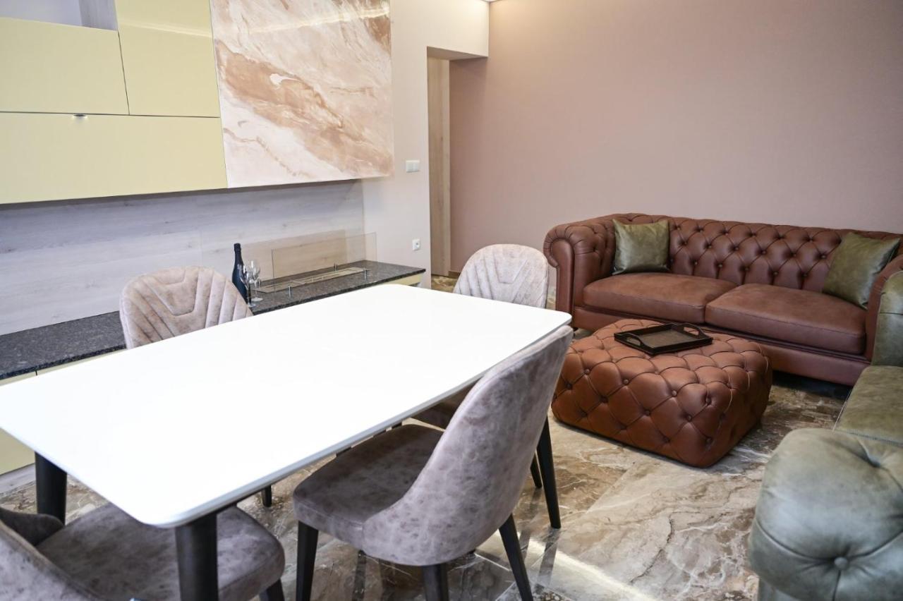 Hotel Роял Шумен Zewnętrze zdjęcie