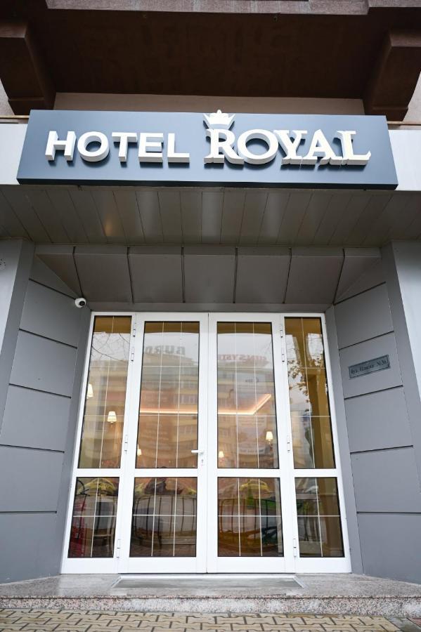 Hotel Роял Шумен Zewnętrze zdjęcie